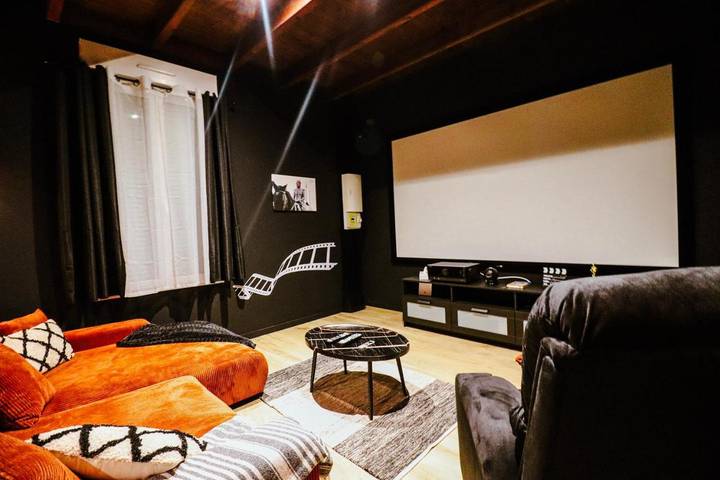 Gîte pour 4 personnes, avec jardin à La Force