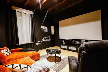 Gîte pour 4 personnes, avec jardin à La Force