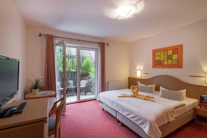 Hotel für 3 Personen, mit Whirlpool und Terrasse sowie Garten und Sauna in Heringsdorf - 2