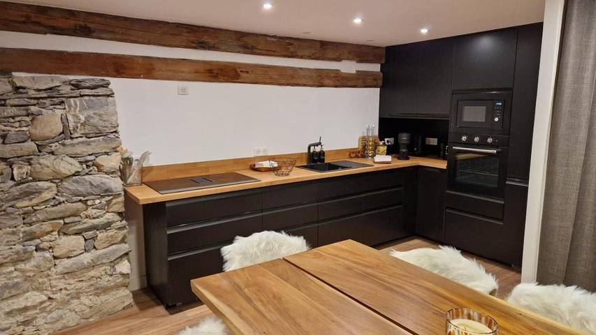 Gîte pour 6 personnes, avec terrasse et vue à Saint-Jean-de-Belleville - 3