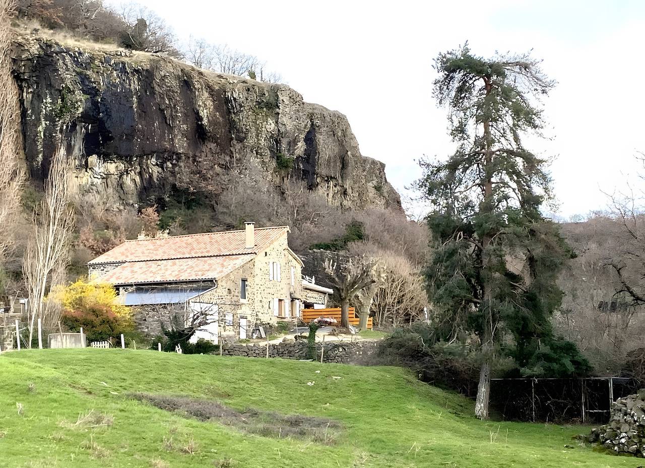 Casa de Vacaciones 'Gîte Les Bourriaux À La Ferme De' con Vista a la Montaña in Saint-Pons (Rhone-Alps), Ardèche