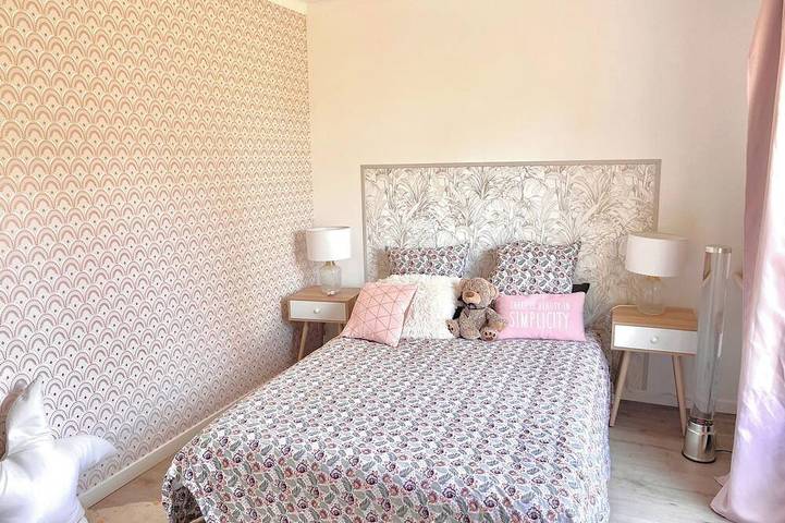 Location de vacances pour 10 personnes, avec jardin à Neuillé-le-Lierre - 2