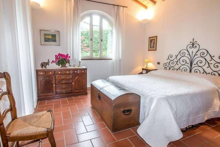 Olindia in Magione, Lago Trasimeno