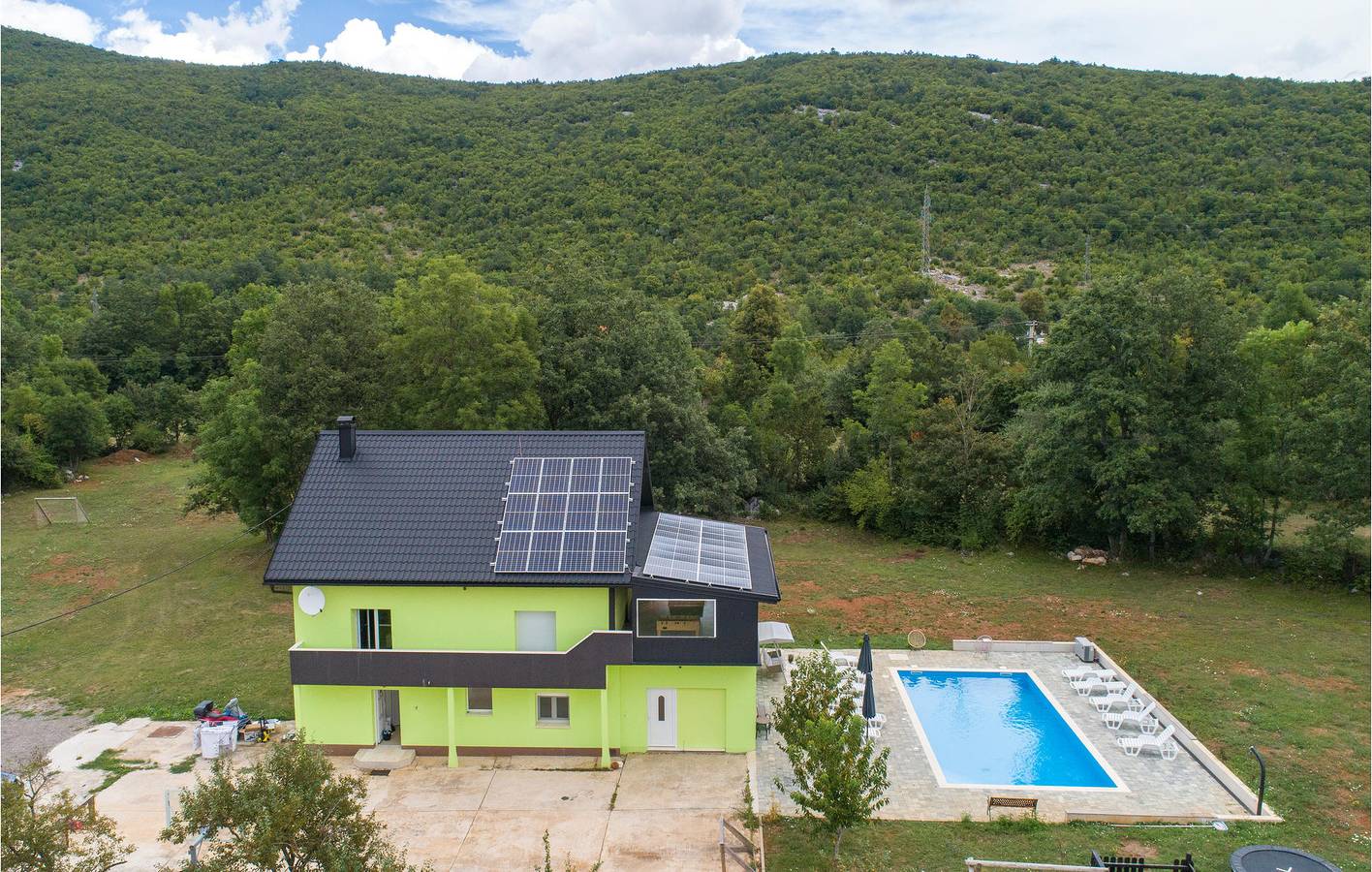 Kuća za odmor za 14 osoba s vrt in Ličko-senjska županija