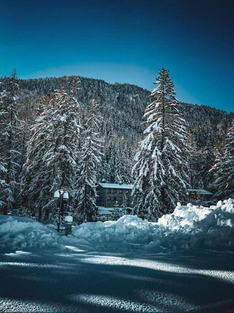 Hôtel pour 2 personnes, avec jacuzzi et jardin ainsi que sauna et piscine à La Thuile - 2
