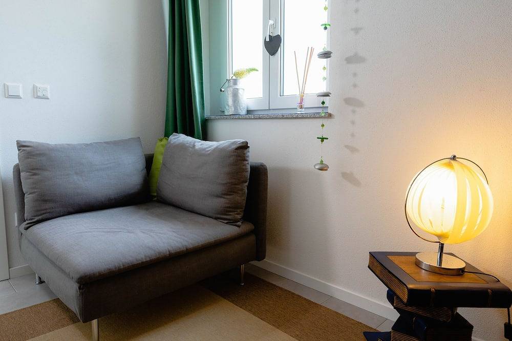 Ganze Wohnung, Standard Einzelzimmer Gemeinsames Badezimmer im Business Apart Stuttgart in Gäufelden, Stuttgart Region