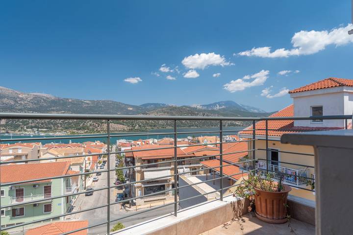 Appartamento per 8 persone, con giardino e balcone in Cefalonia