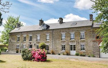 Location de vacances pour 8 personnes, avec jardin dans Valdallière