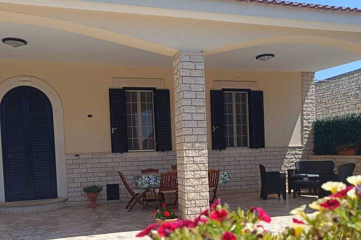 Villa Sideris, 3-bedroom villa in Putignano, Region de Bari