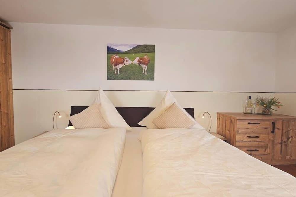 Ganze Wohnung, Ferienwohnung für 1-4 Personen (55 qm, Og) in Bernau am Chiemsee, Chiemsee