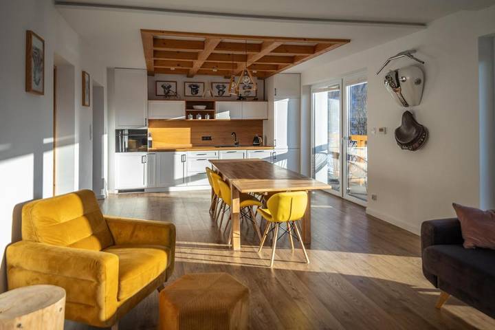 Apartament wakacyjny dla 12 osób, z widok i ogród oraz sauna w Muszyna