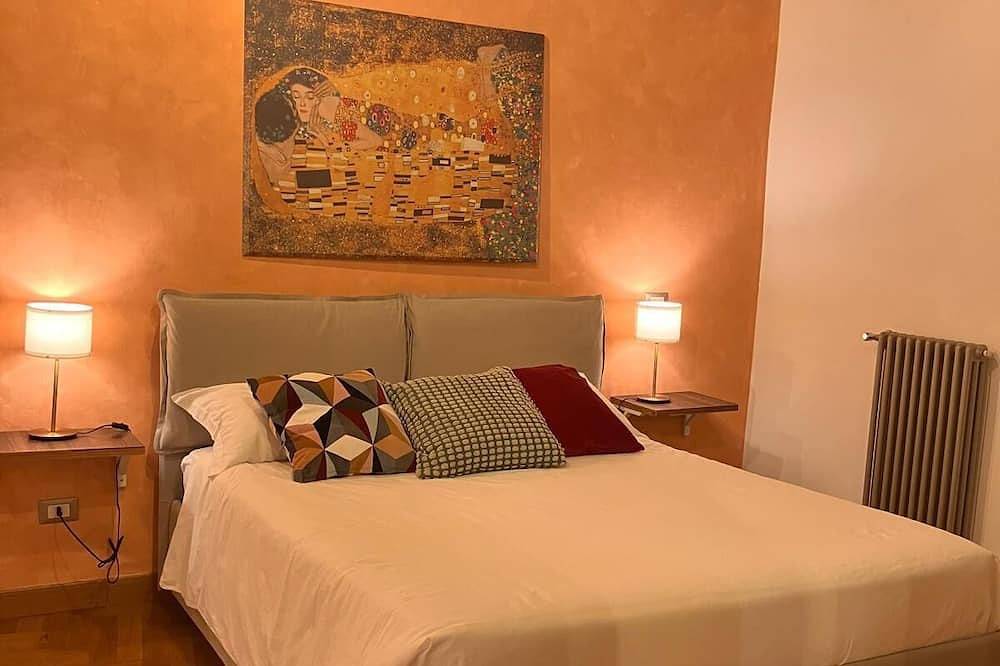 Apartamento entero, The house of memories in the historic center of Monterotondo has 2 apartments in Monterotondo, Provincia de Roma