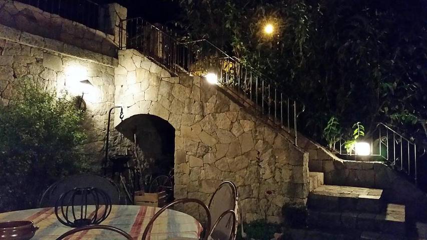 Gîte pour 3 personnes, avec terrasse en Corse - 2