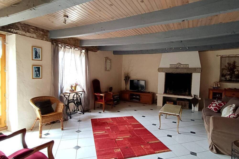 Charming stone house in Beaussais Sur Mer in Ploubalay, Dinan region