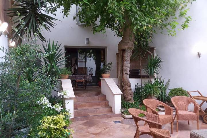 Location de vacances pour 8 personnes, avec terrasse à Courthézon