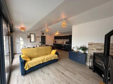 Gîte pour 4 personnes, avec jardin et piscine à Crécy-la-Chapelle