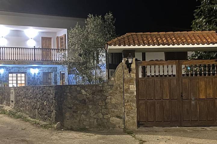 Holiday home for 6 people, with balcony and garden, with pets - 1