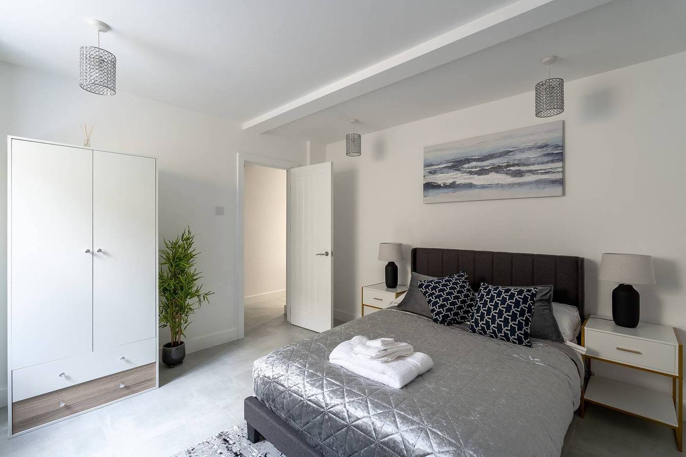 Ganze Wohnung, Stilvolles Apartment mit 2 Betten im Zentrum von Rochester für 4 Personen, Netflix-Arbeitsbereich in Rochester, Kent Downs