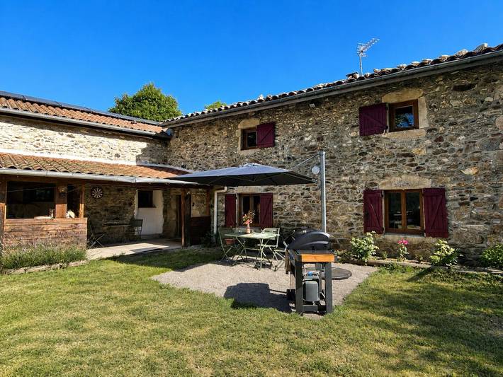 Gîte pour 6 personnes, avec jardin, animaux acceptés