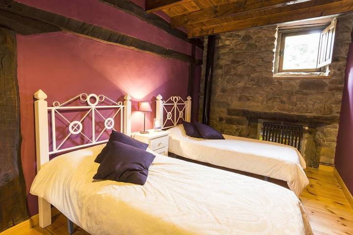 Casa rural para 6 personas, con jardín y vistas, Familias con niños en Valle del Nansa