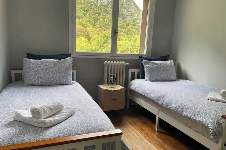 Gîte pour 6 personnes, avec jardin et balcon, animaux acceptés à Saint-Béat - 3