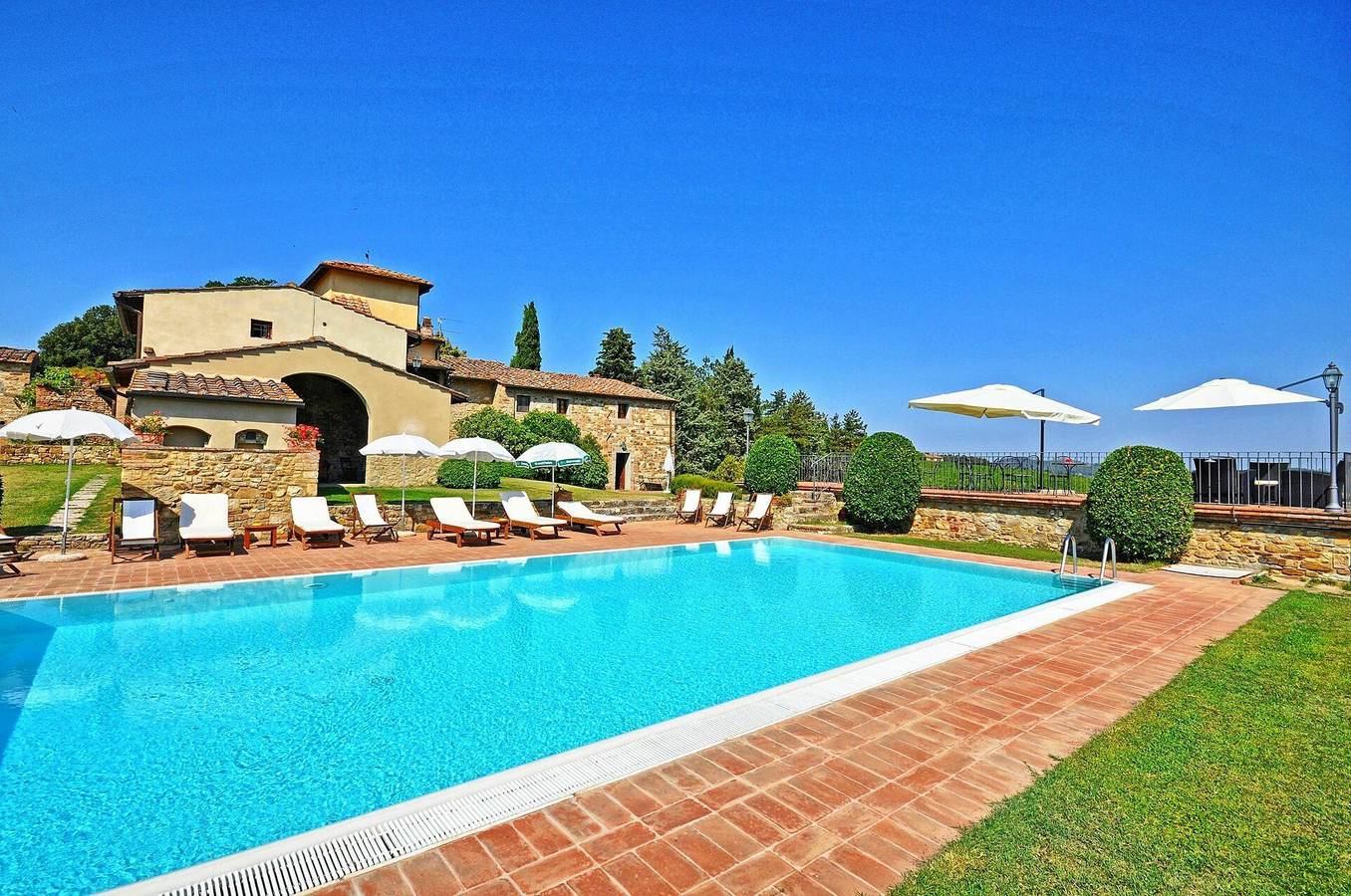 Entire holiday apartment, Tenuta - Tenuta 2 in Chianti