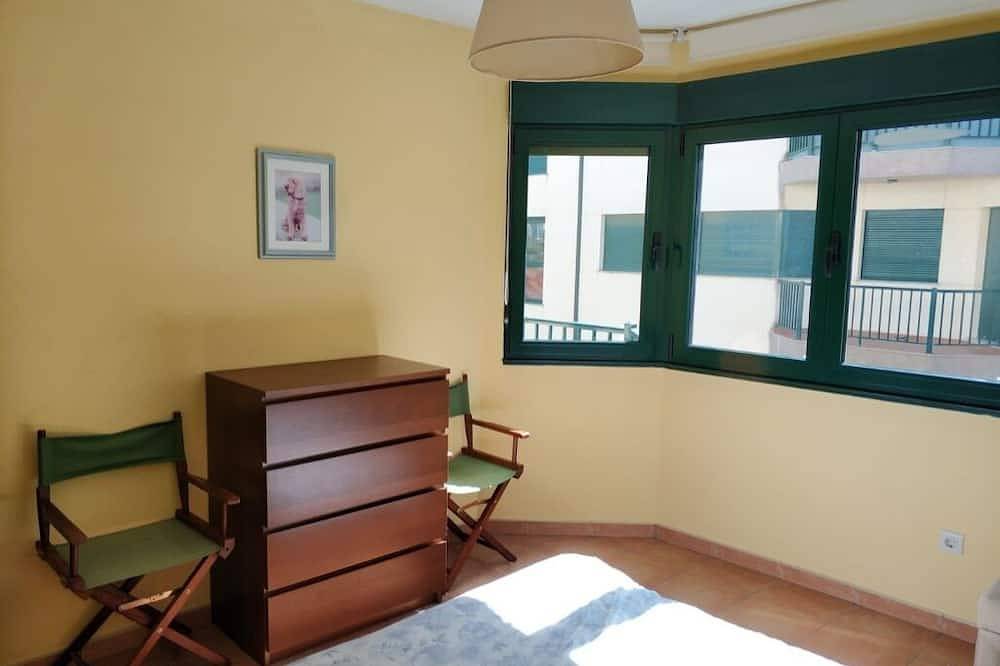 Apartamento entero, Apartamento Barreiros - Playa Catedrales 5 pers. (2 hab.) vistas a la Ría de Foz in San Cosme de Barreiros, Barreiros
