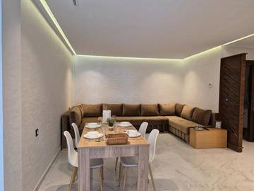 Gîte pour 9 personnes, avec terrasse dans Mehdia