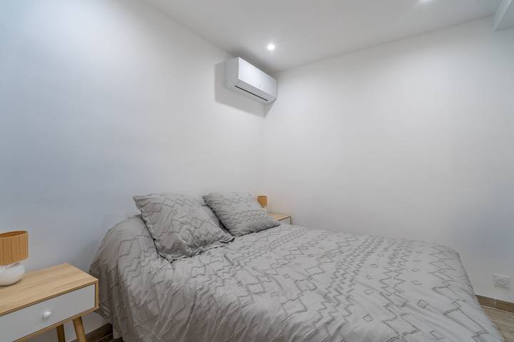 Ganze Wohnung, Appartement 'Port-la-Nouvelle' mit privatem Garten und Wlan in Port-la-Nouvelle, Côte d'Améthyste