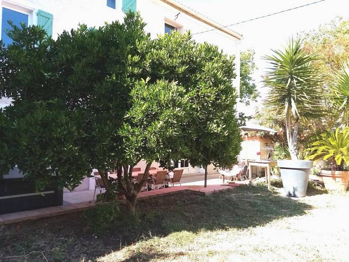 Maison d’hôte pour 2 personnes, avec jacuzzi ainsi que jardin et terrasse à Luc-sur-Orbieu