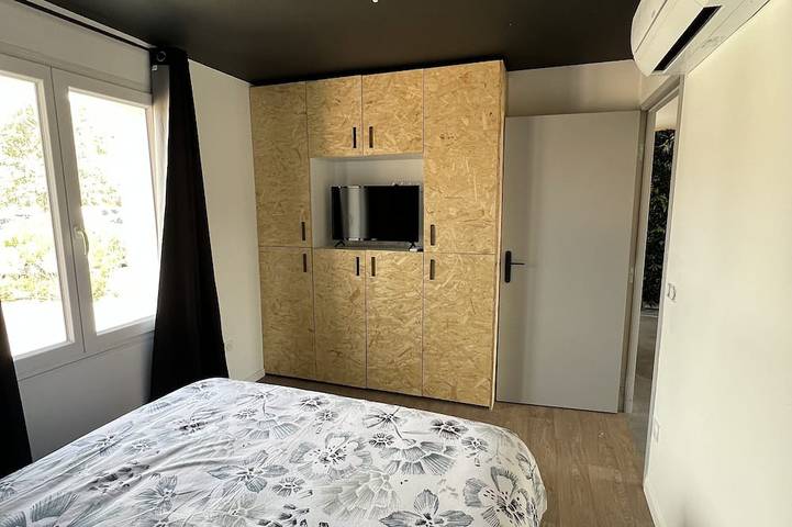 Appartement entier, 🌿 Évasion provençale & vue château – Appartement de standing avec extérieur 🌿 in Gréoux-les-Bains, Alpes-de-Haute-Provence