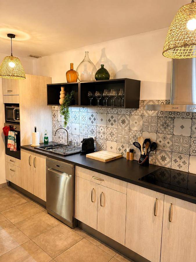 Maison de charme avec vue château in Alba-la-Romaine, Privas (arrondissement)