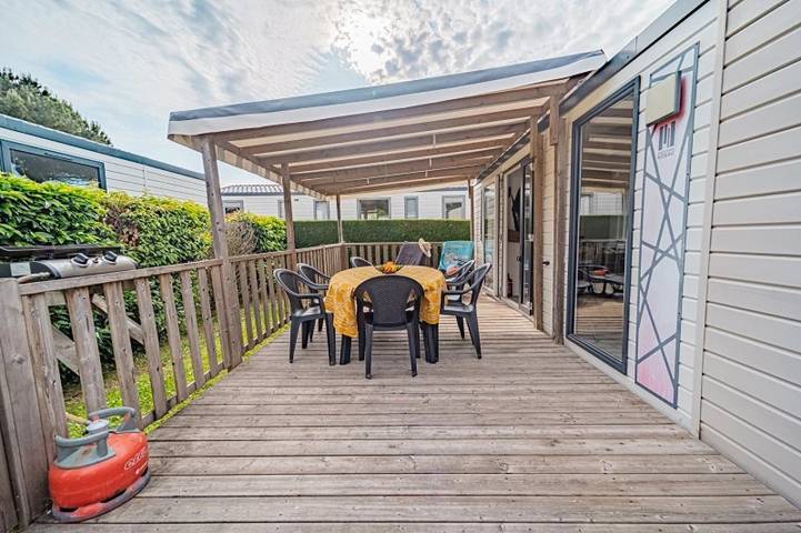 Camping pour 6 personnes, avec bassin pour enfant ainsi que sauna et jacuzzi à Brem-sur-Mer - 3