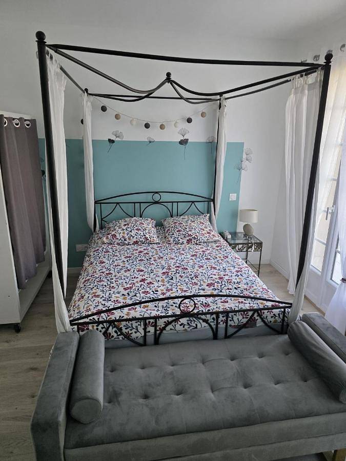 Gîte pour 2 personnes, avec Terrasse et Jardin à Chambray-lès-Tours - 4
