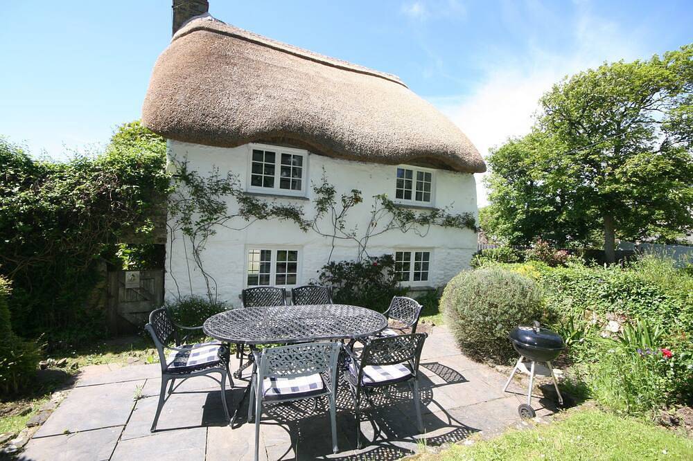 Putsborough Manor Cottage (4 + sofá cama + cuna) Perros Tenis Playa Jacuzzi Tv Sky in Croyde, Devon