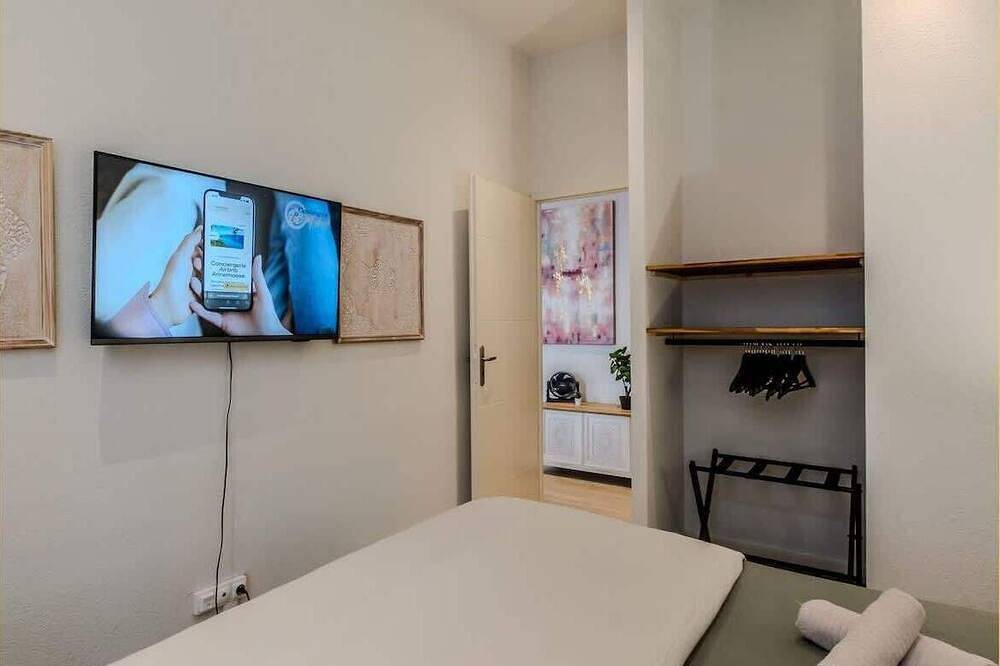 Entire apartment, Le Vallard I T2 I Gaillard in Gaillard, Saint-Julien-en-Genevois region