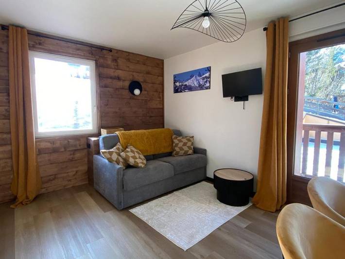 Gîte pour 5 personnes, avec balcon dans Office De Tourisme De Saint Sorlin D Arves