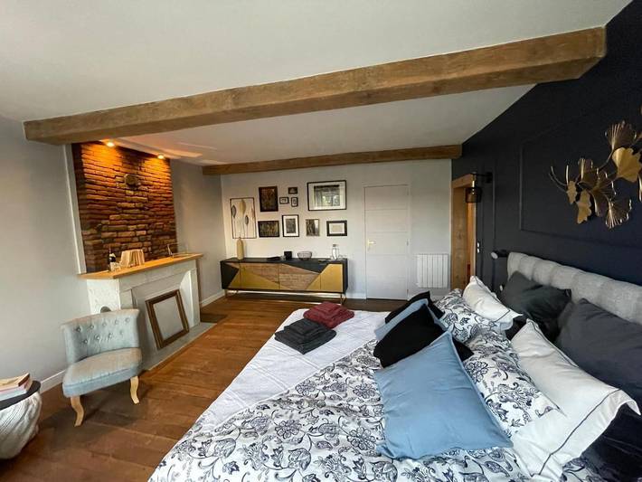 Location de vacances pour 2 personnes, avec vue et jardin à Vendresse