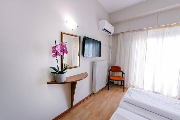 Hôtel pour 3 personnes, avec vue et terrasse à Arta - 3