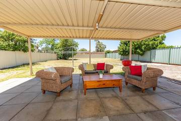 Holiday Home for 6 People in Perth, Western Australia, Photo 4