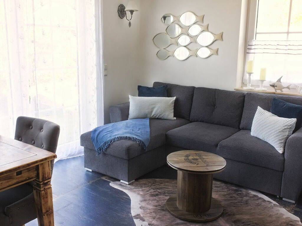 Ferienhaus in Vieregge mit Schwimmbecken in Vieregge, Neuenkirchen (Rügen)