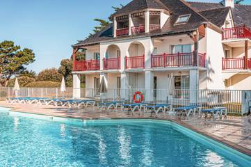 Gîte pour 3 personnes, avec piscine et terrasse ainsi que jacuzzi et sauna, animaux acceptés à Le Pouliguen