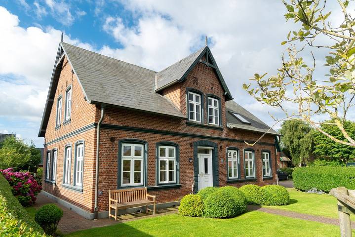 Ferienhaus für 8 Personen, mit Terrasse und Garten sowie Sauna in Oldsum