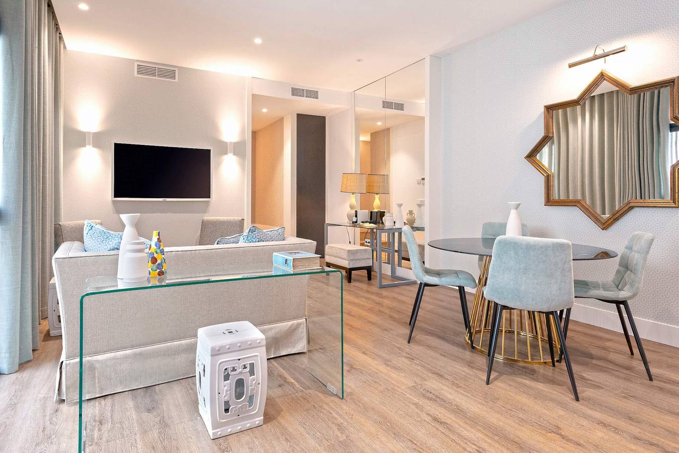 Entire apartment, Luxury apartment near Torre del Oro. Betis Vi in Central Seville, Sevilla
