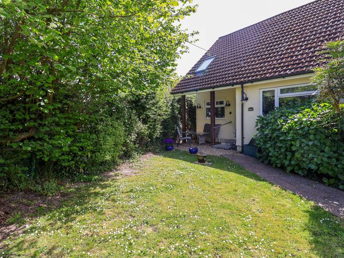 Cottage for 3 people, with garden in Axminster