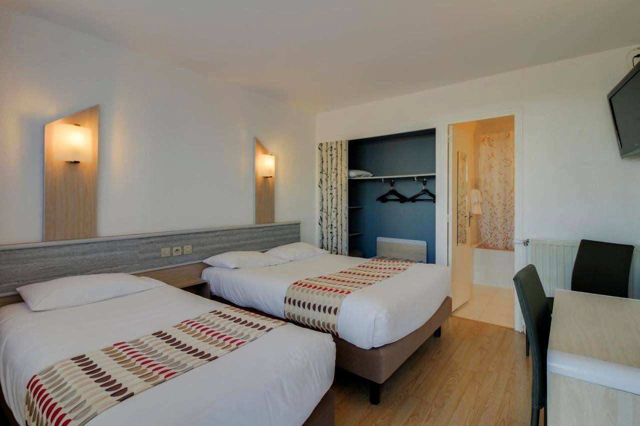 Double or Twin Room in Couchey, Région de Dijon