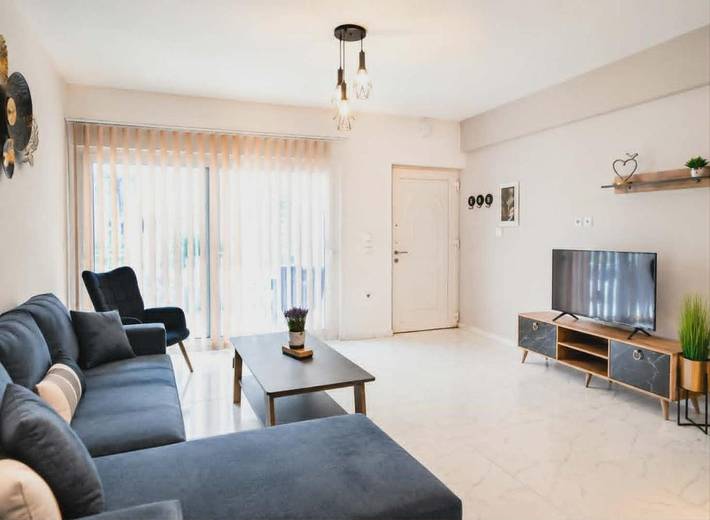 Gîte pour 6 personnes, avec Balcon ainsi que Terrasse et Jardin dans Palekastron - 2