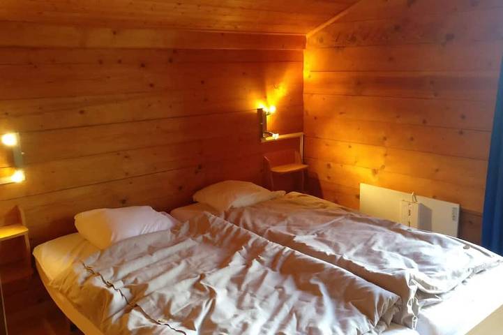 Gîte pour 10 personnes, avec jardin dans Saint Luc - 2