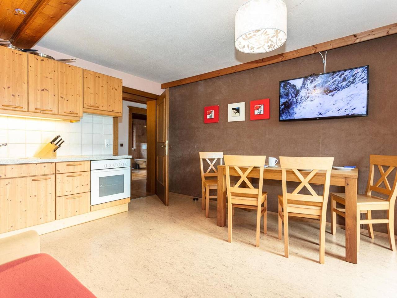 Chalet in Neukirchen nahe Ski Wildkogel in Neukirchen am Großvenediger, Kitzbüheler Alpen