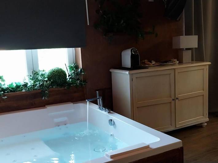 Resort per 4 persone, con idromassaggio e piscina nonché giardino, con animali domestici in Chianti